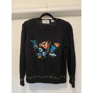 Vintage Portraits by Northern Isles Hand Embroidered Sweater Size Large Floral
